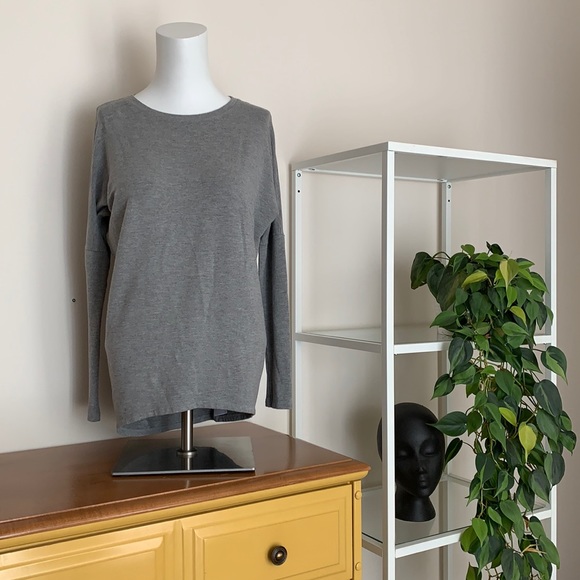 Babaton | Batwing sleeve top